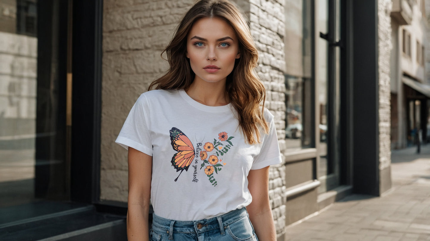 Camiseta mujer diseño minimalista mariposa